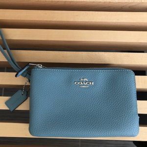 New COACH Double Corner Zip Wristlet